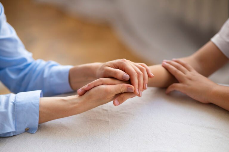 Apoyo profesional en procesos de duelo y pérdida con enfoque transpersonal